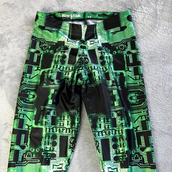 NWOT Blackmilk Circuit Board Green Leggings ~ LIMITED Size Medium - Picture 3 of 9